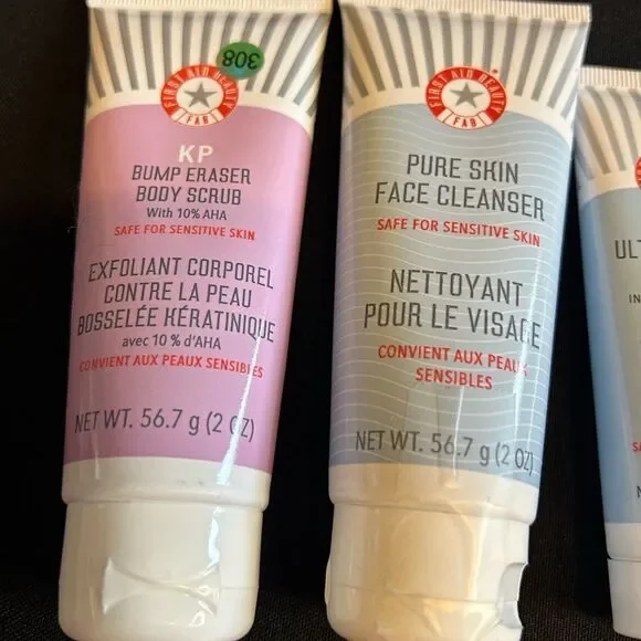 First Aid Beauty Skincare Set New - Picture 2 of 5